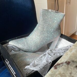 Sparkly Heleled Cowboy Boots